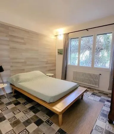 Santa Rita Etage Entier Avec Jardin דירה *